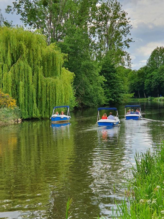 Aux Lits Du Canal Bed and Breakfast Josselin Eksteriør billede